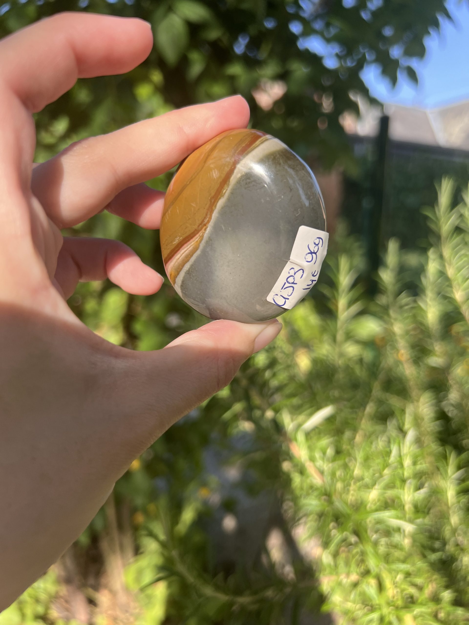 Galet en Jaspe Polychrome – Pierre d’ancrage et d’équilibre | La magie de Lédy – Image 3