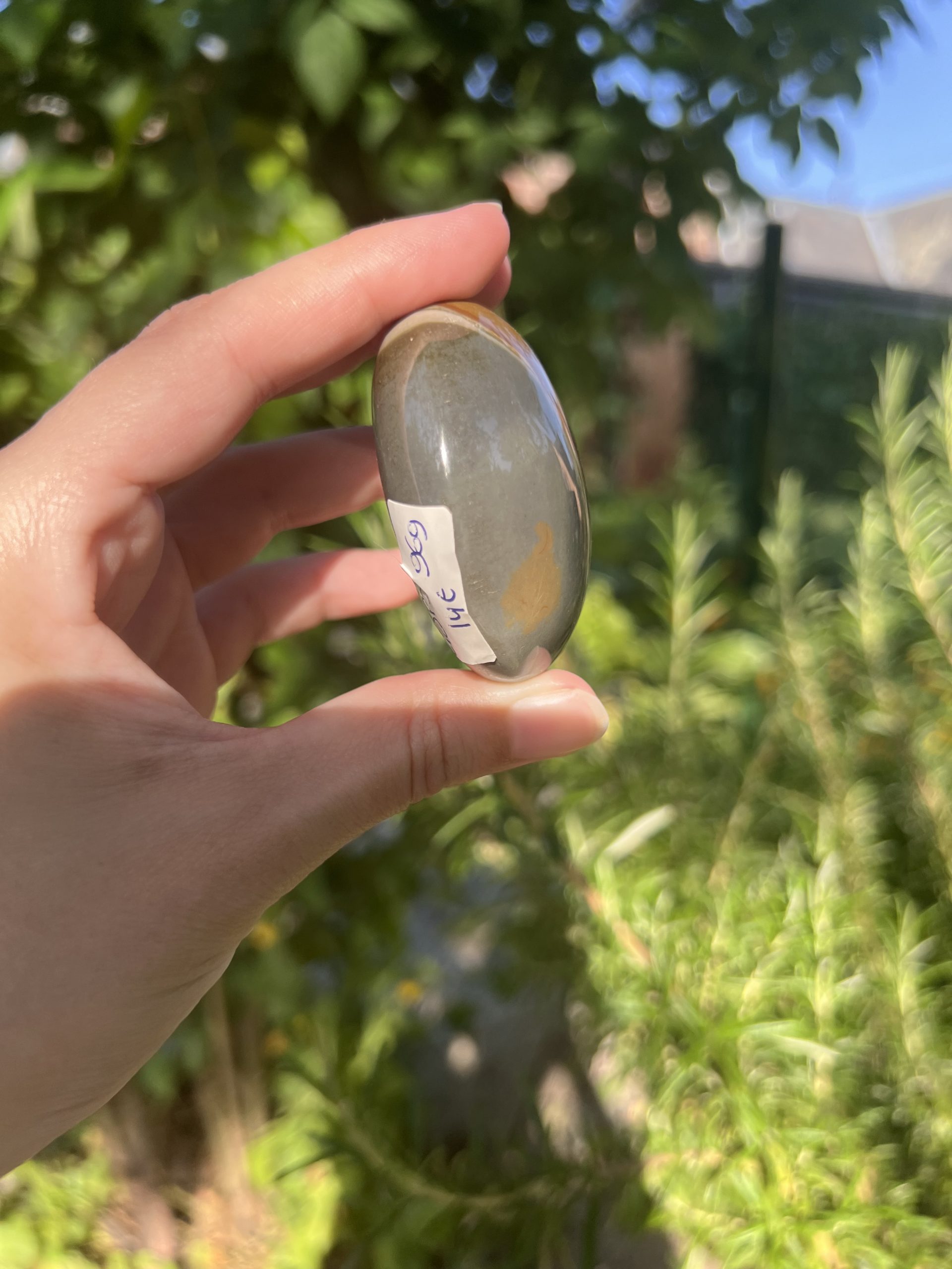 Galet en Jaspe Polychrome – Pierre d’ancrage et d’équilibre | La magie de Lédy – Image 4