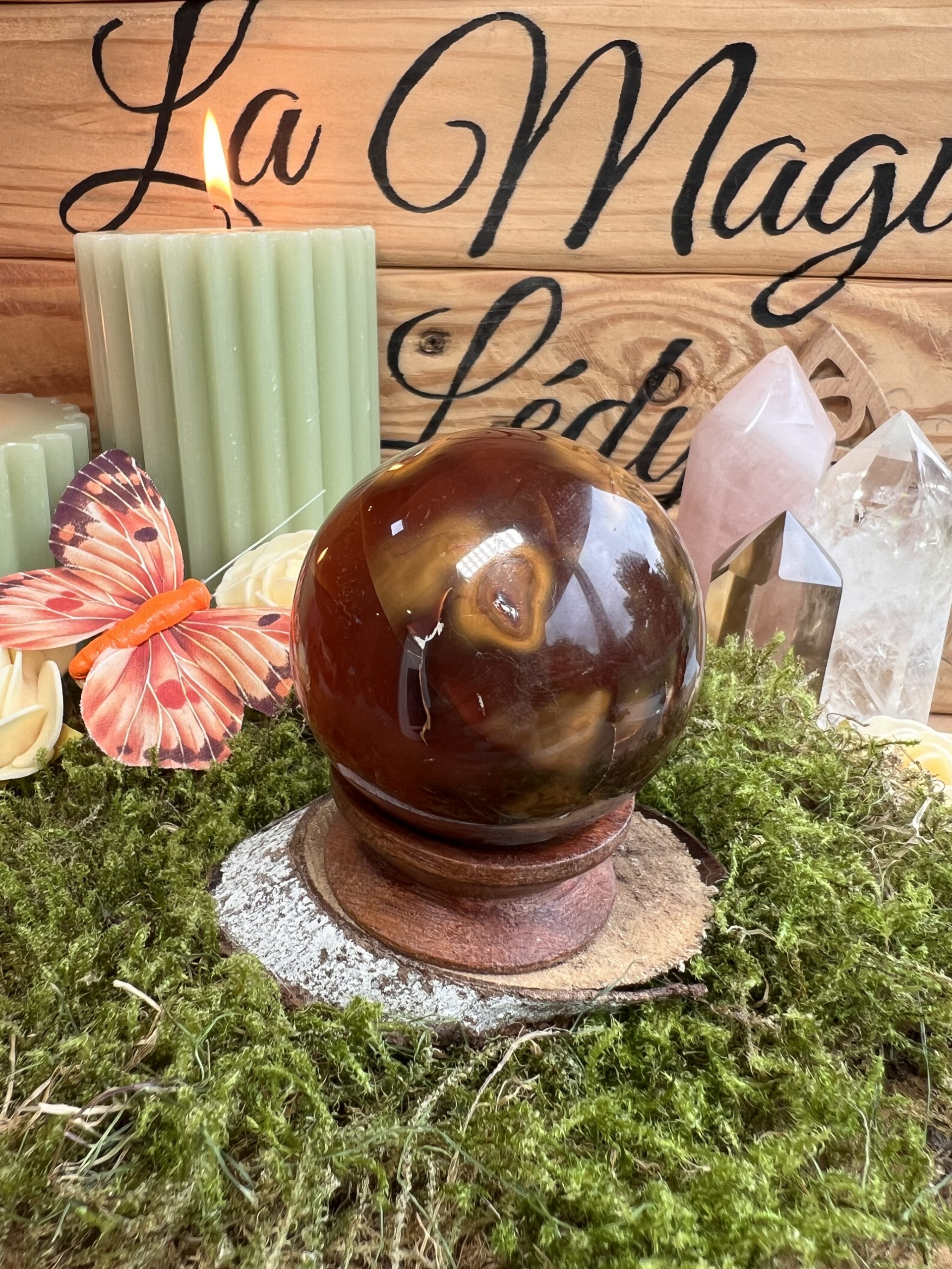 Sphère en Cornaline - Vitalité , Création & Ancrage