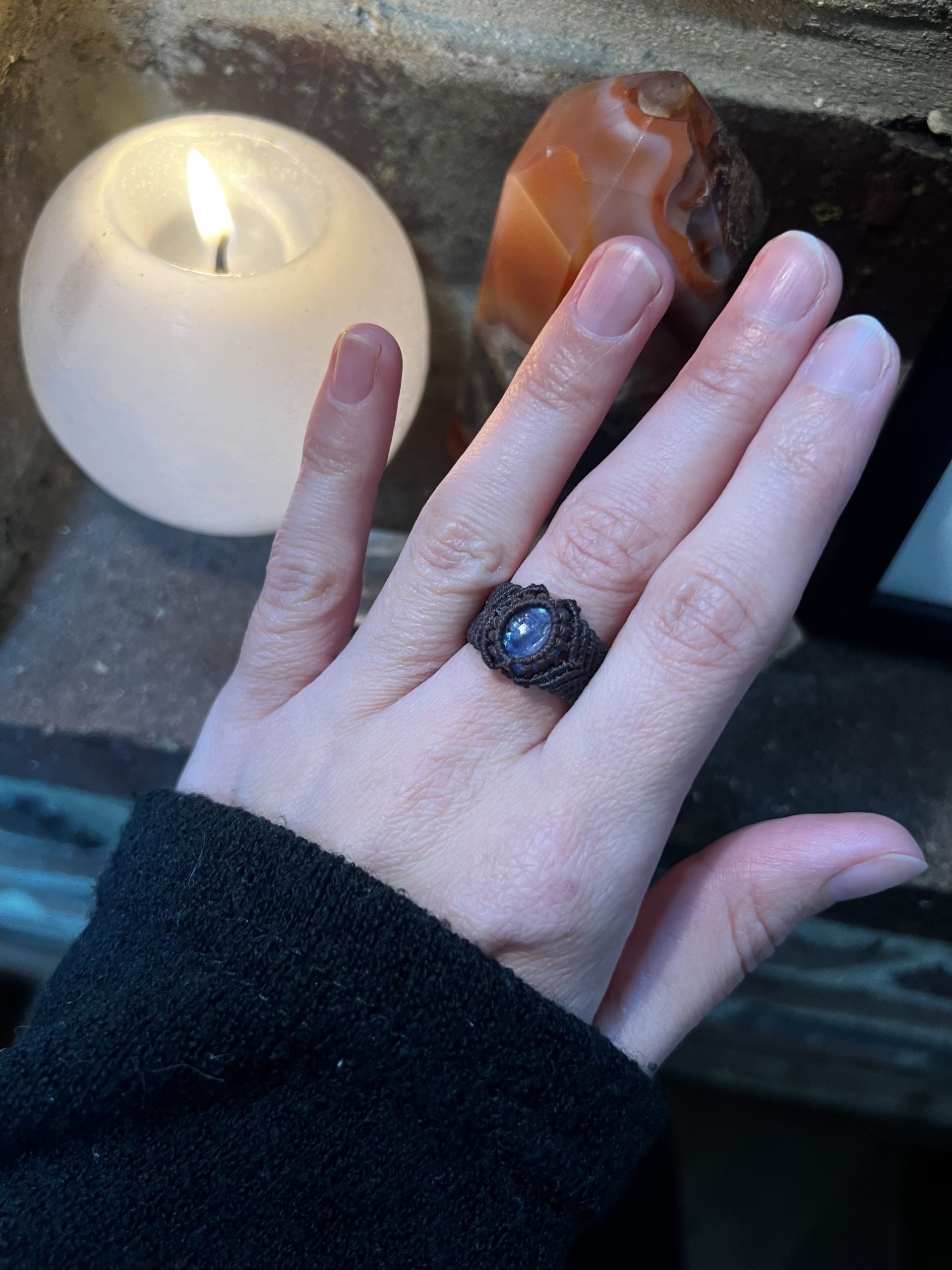 Missy — Bague en cyanite tissée à la main (0,35 mm) — Pièce unique – Image 3