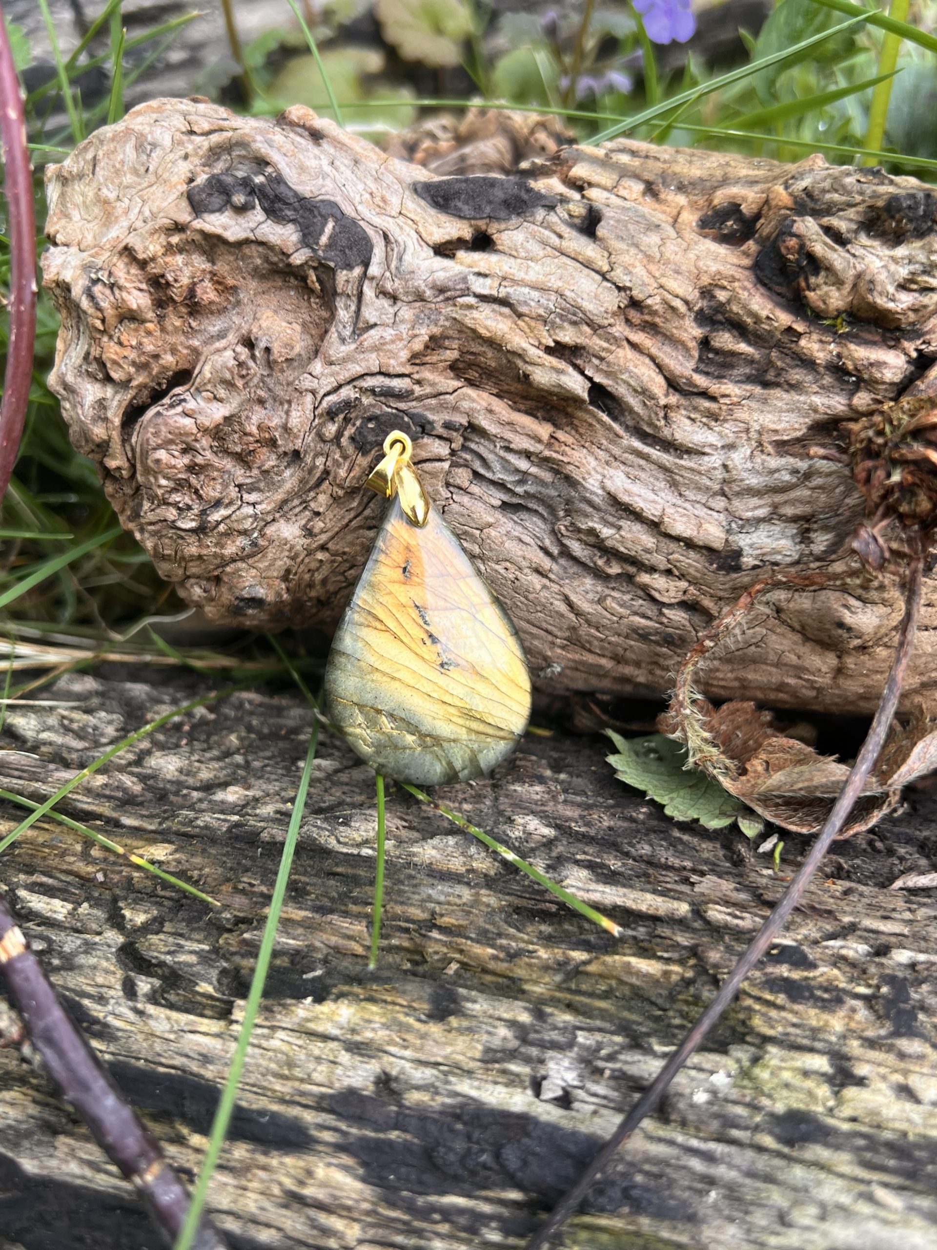 Pendentif Labradorite naturelle – Protection - intuition